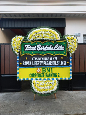 Papan Bunga Duka di Buer