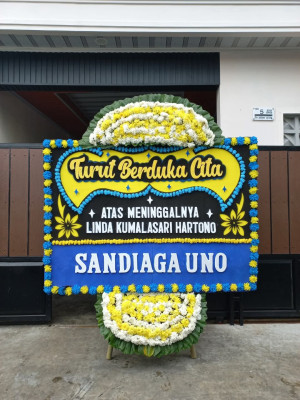 Papan Bunga Duka di Buer